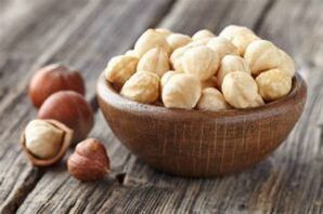 Hazelnuts para aumentar a potência em homens