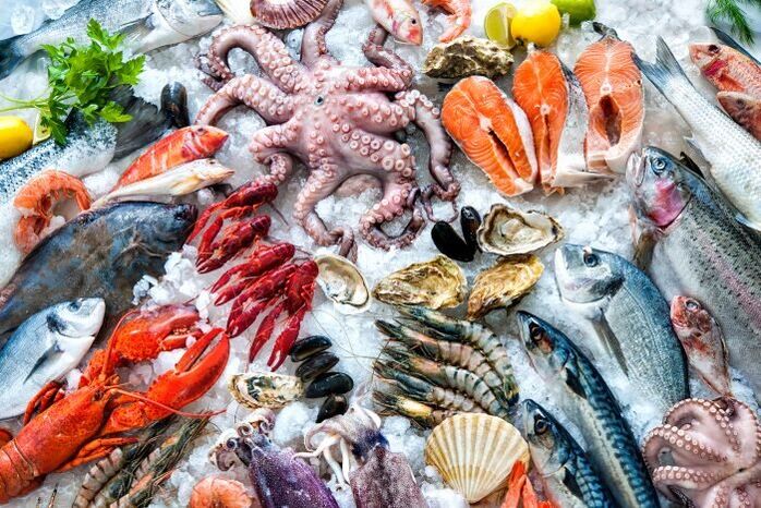 Frutos do mar variados na dieta de um homem para produção de testosterona